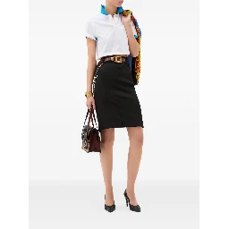 تيشيرتات وبولو من فرزاتشي باللون الأبيض