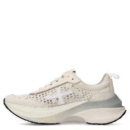 أحذية رياضية حائزة على جوائز