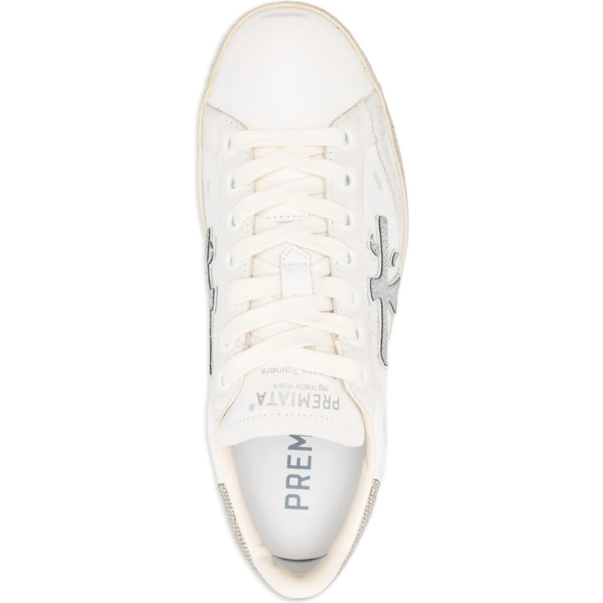 أحذية رياضية حائزة على جوائز