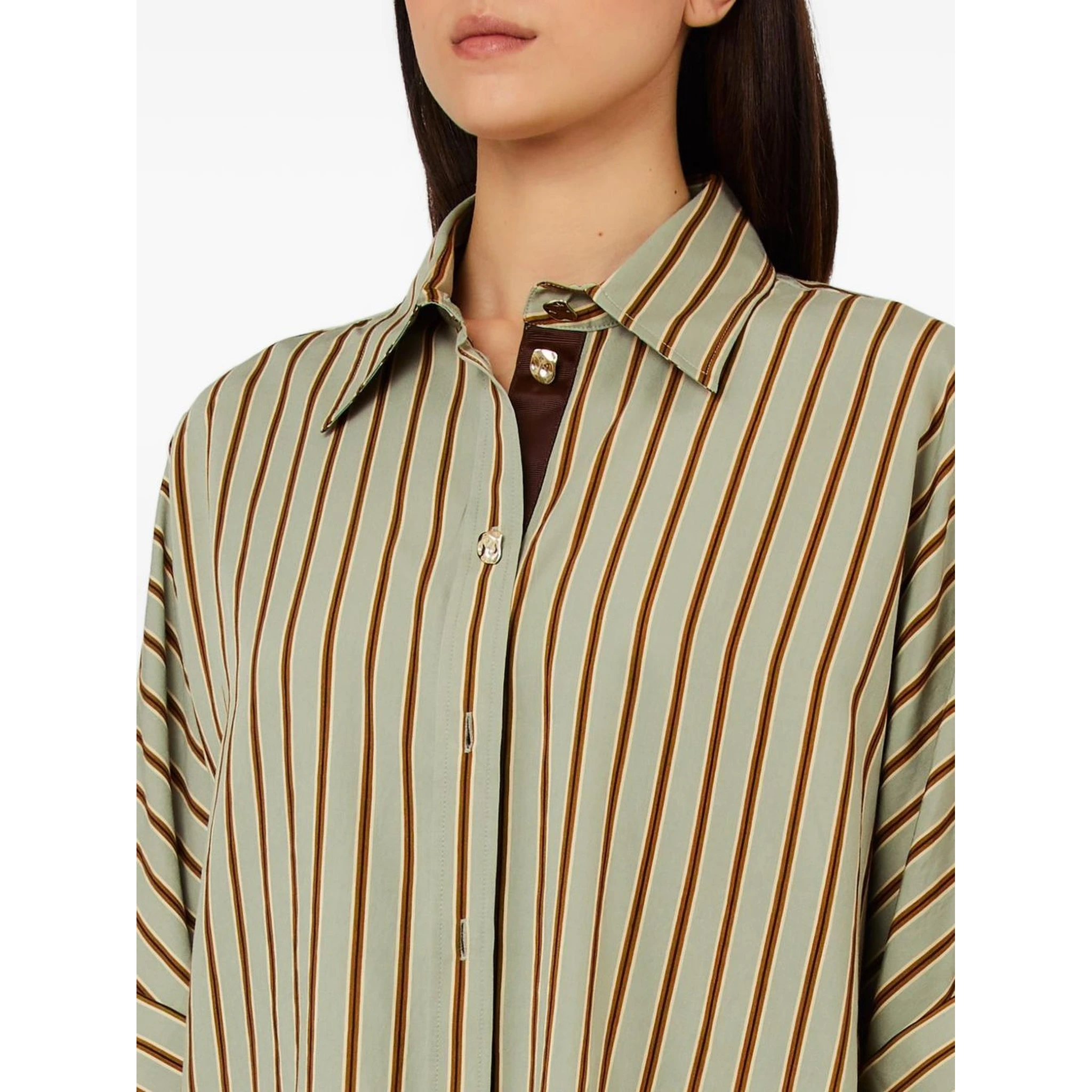 قمصان ليو جو