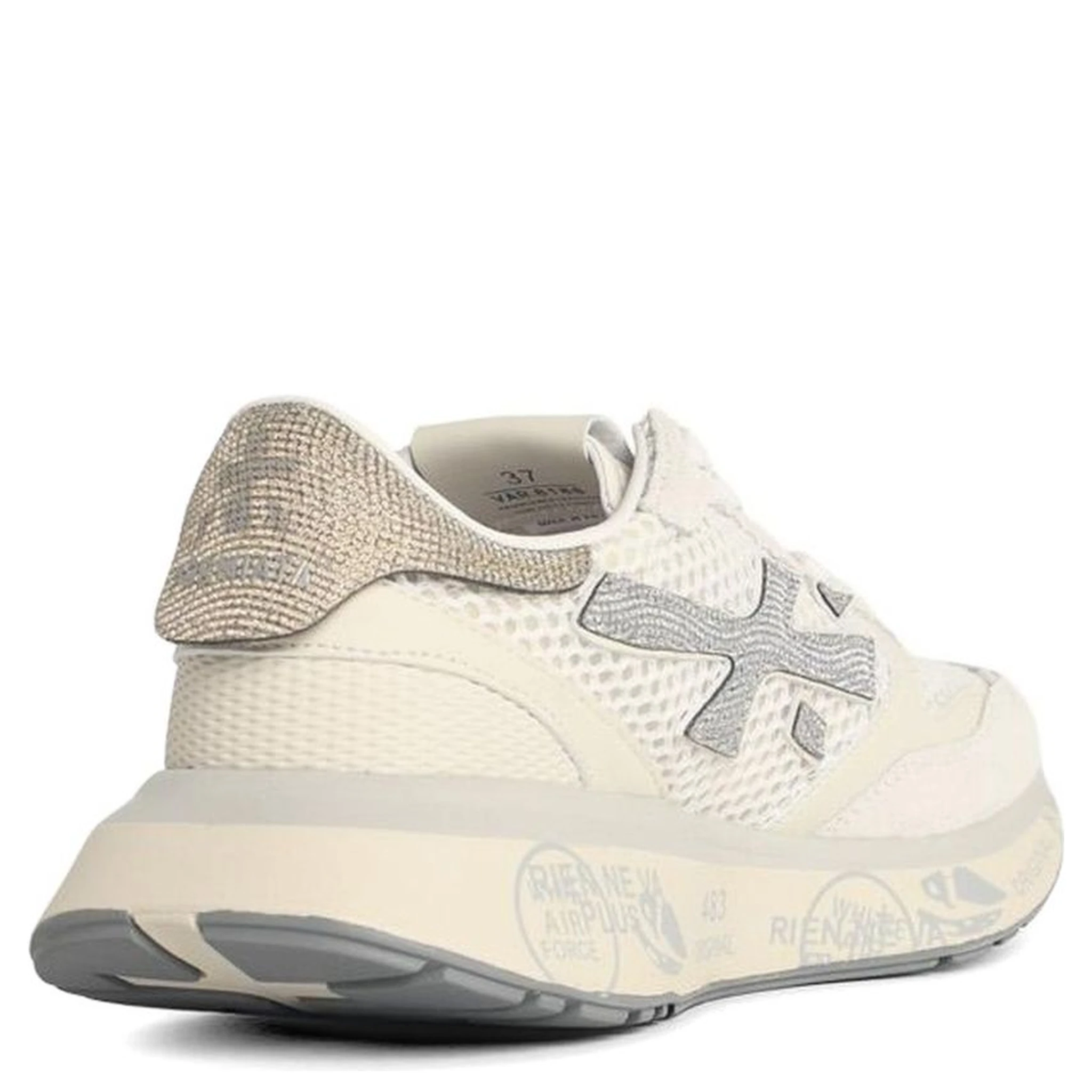 حذاء رياضي بريميتا أبيض