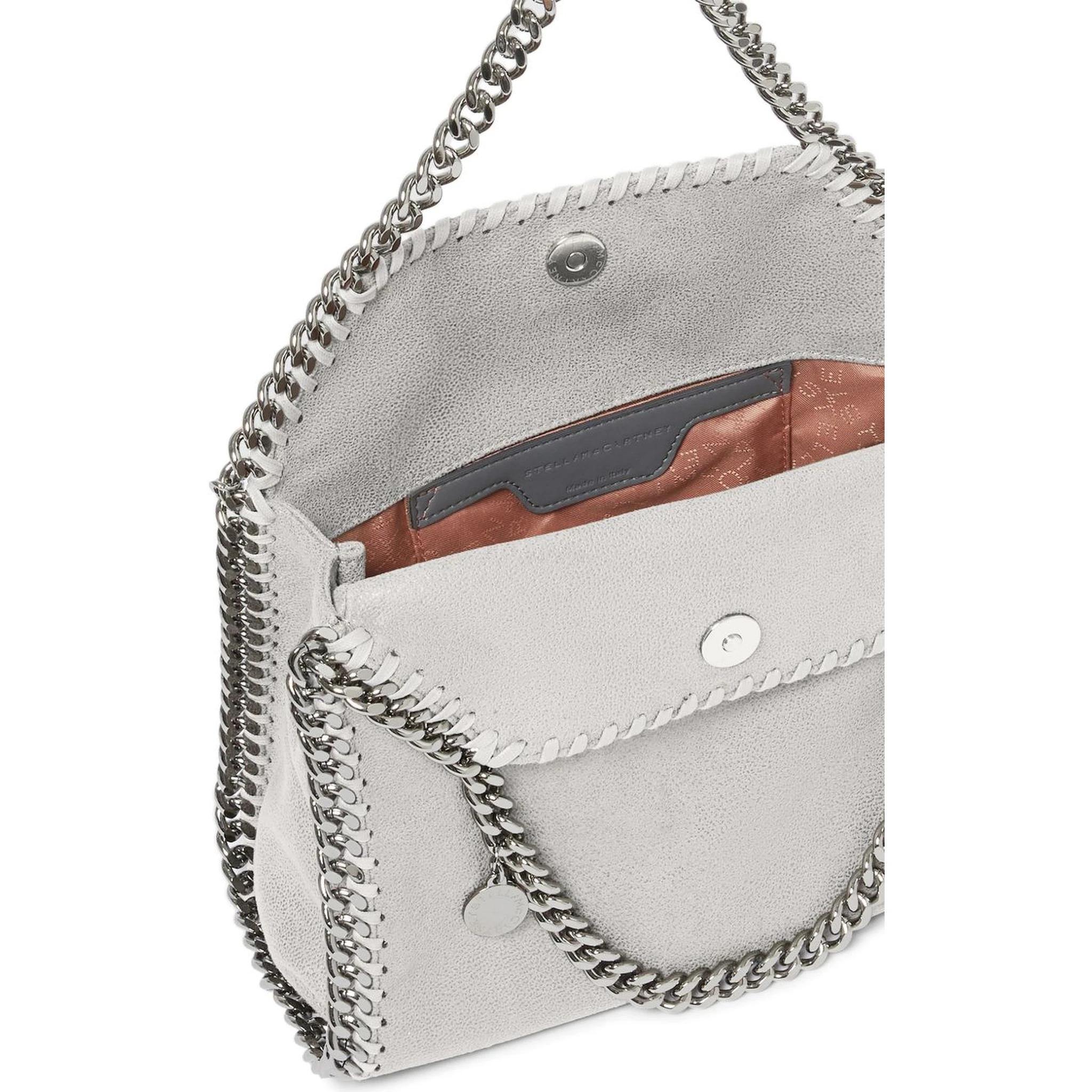 حقائب ستيلا مكارتني.. رمادي