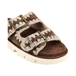 صندل مو بني