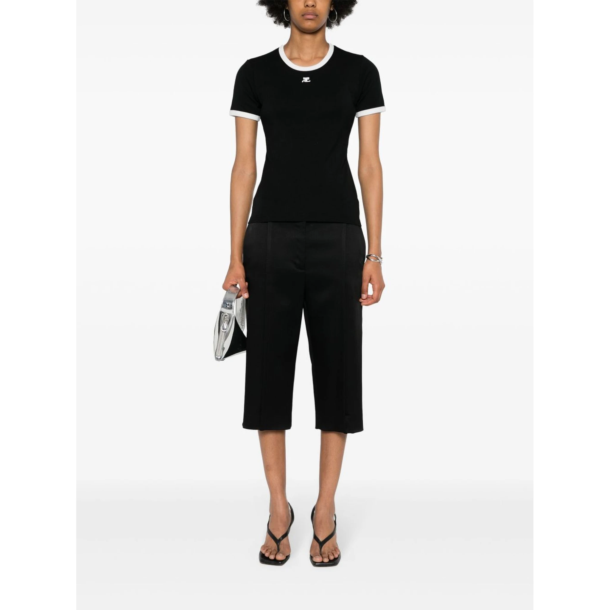 تيشيرتات وبولو سوداء من كوريج