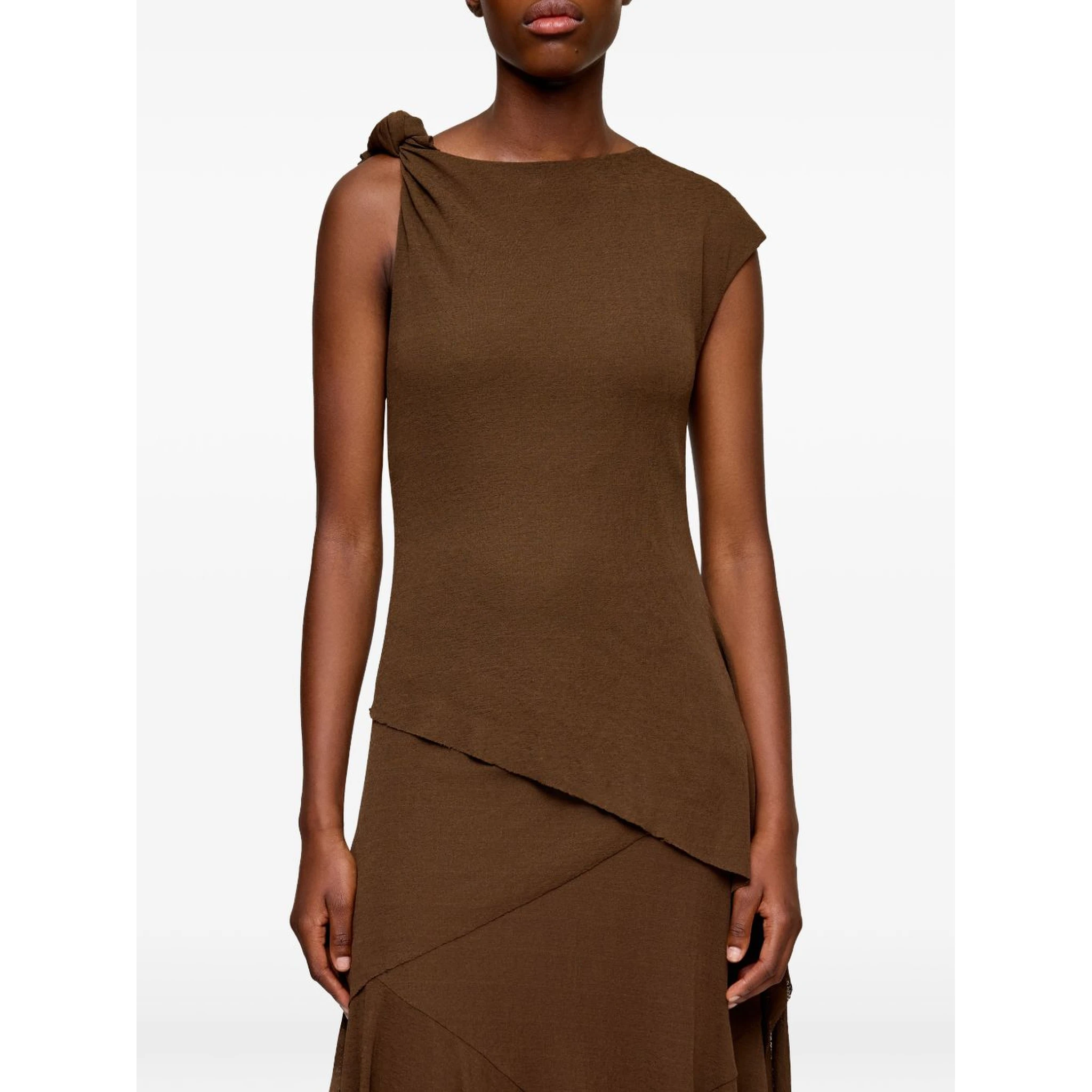 فساتين غاني بنية اللون