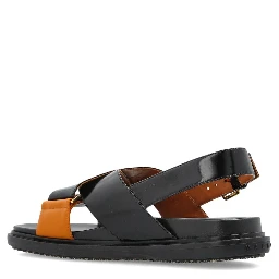 صندل مارني أسود