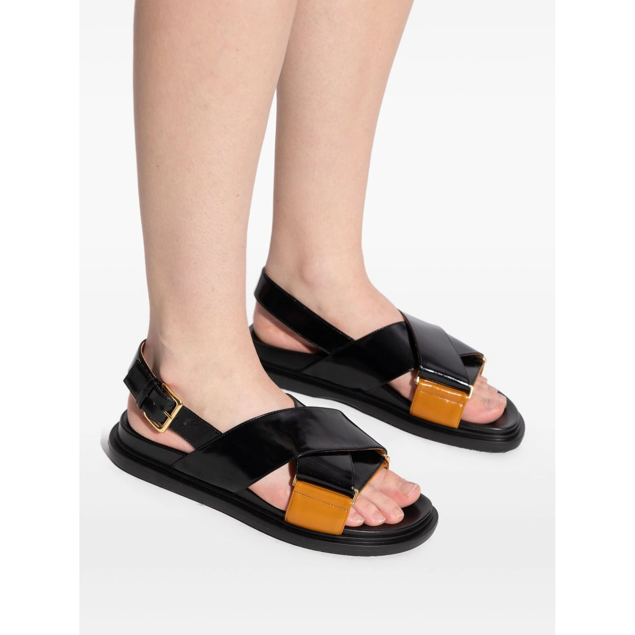 صندل مارني أسود