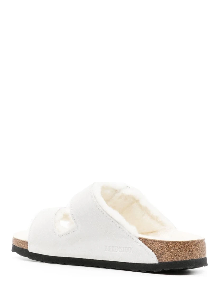 صندل بيركنستوك أبيض
