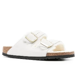 صندل بيركنستوك أبيض