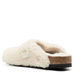 صندل بيركنستوك أبيض