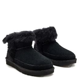 أحذية UGG سوداء