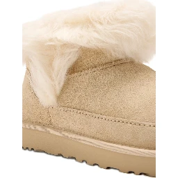 أحذية UGG بيج