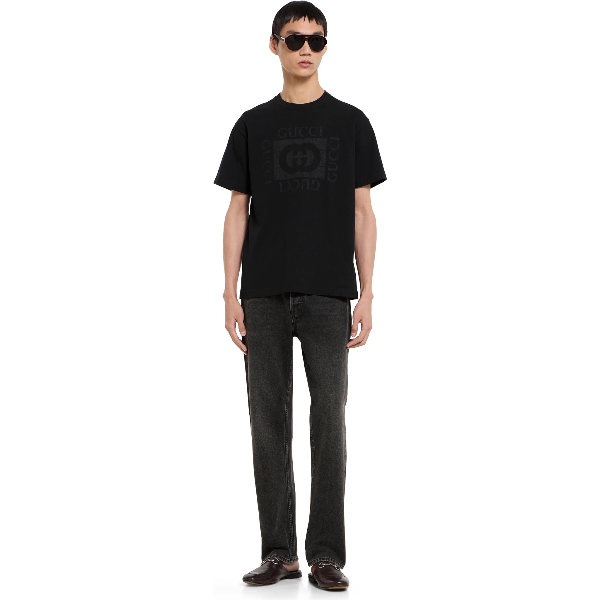 تيشيرتات وبولو غوتشي سوداء