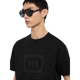 تيشيرتات وبولو غوتشي سوداء