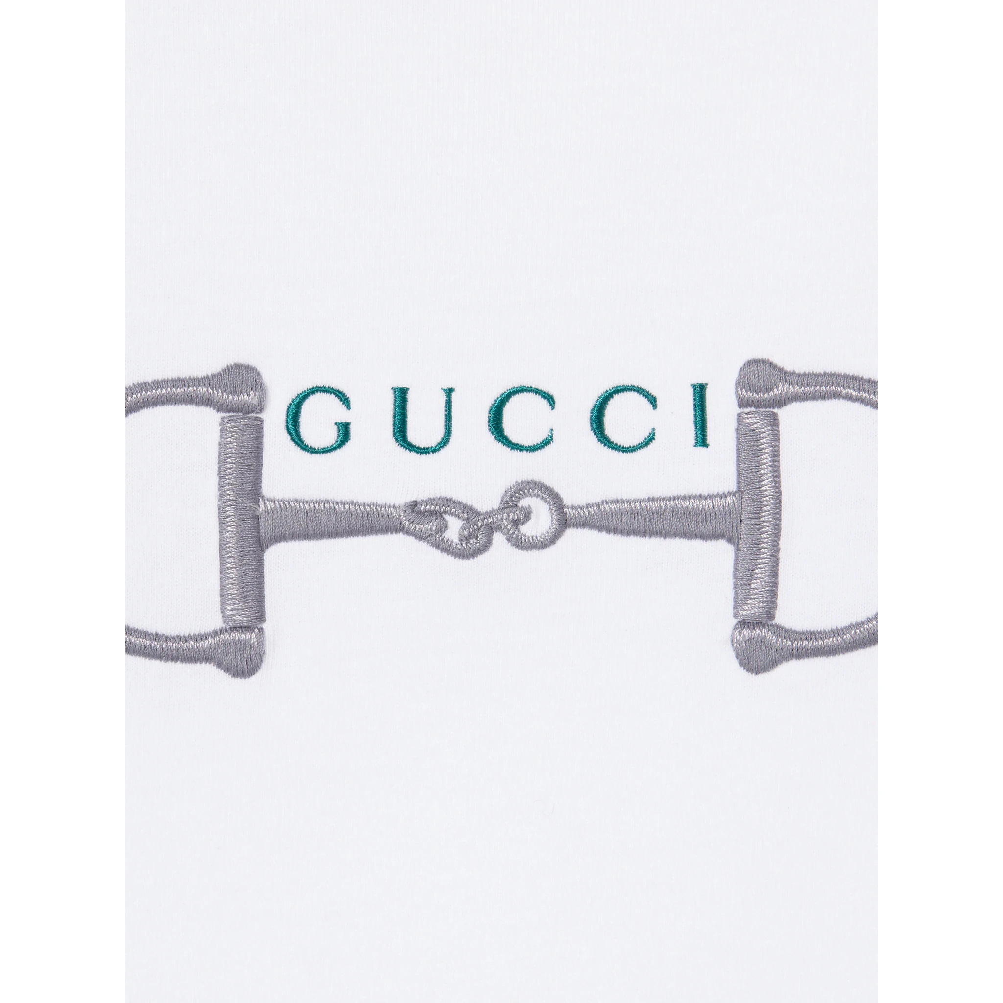 تيشيرتات وبولو بيضاء من غوتشي