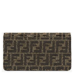 حقائب فندي.. بني