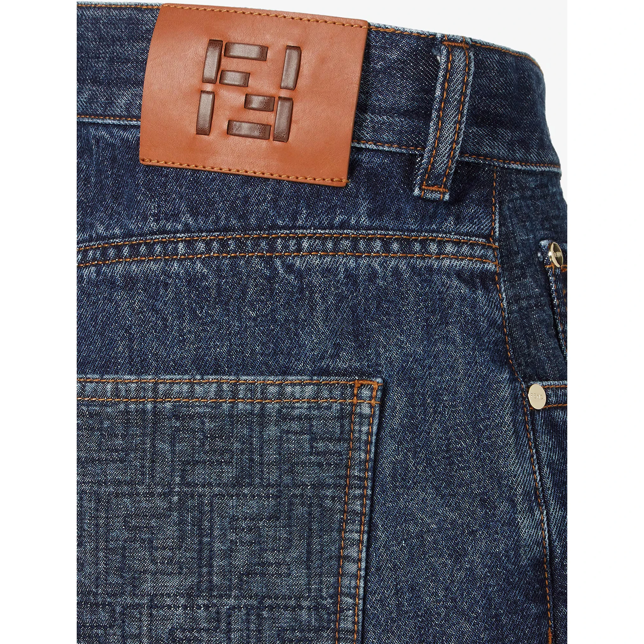 شورت فندي أزرق