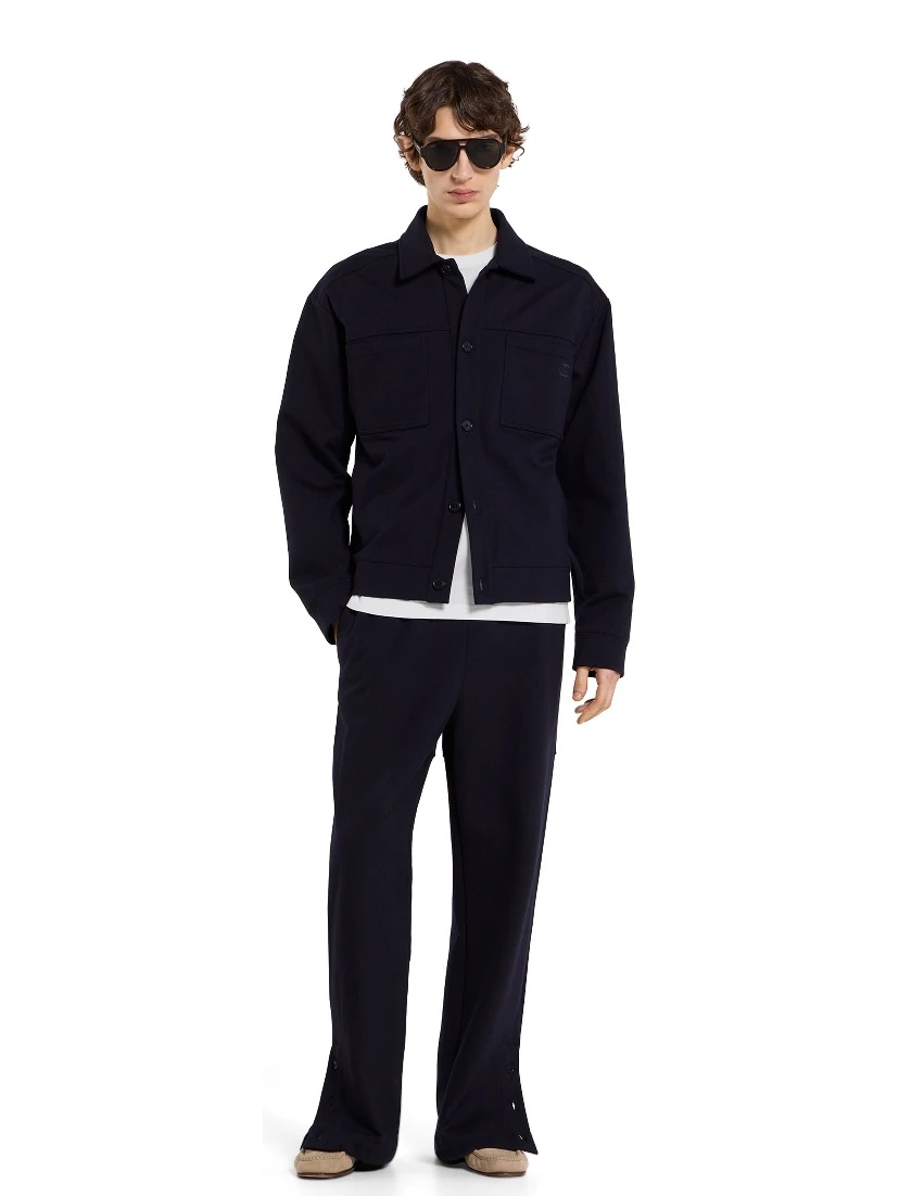 تيشيرتات وبولو بيضاء من غوتشي