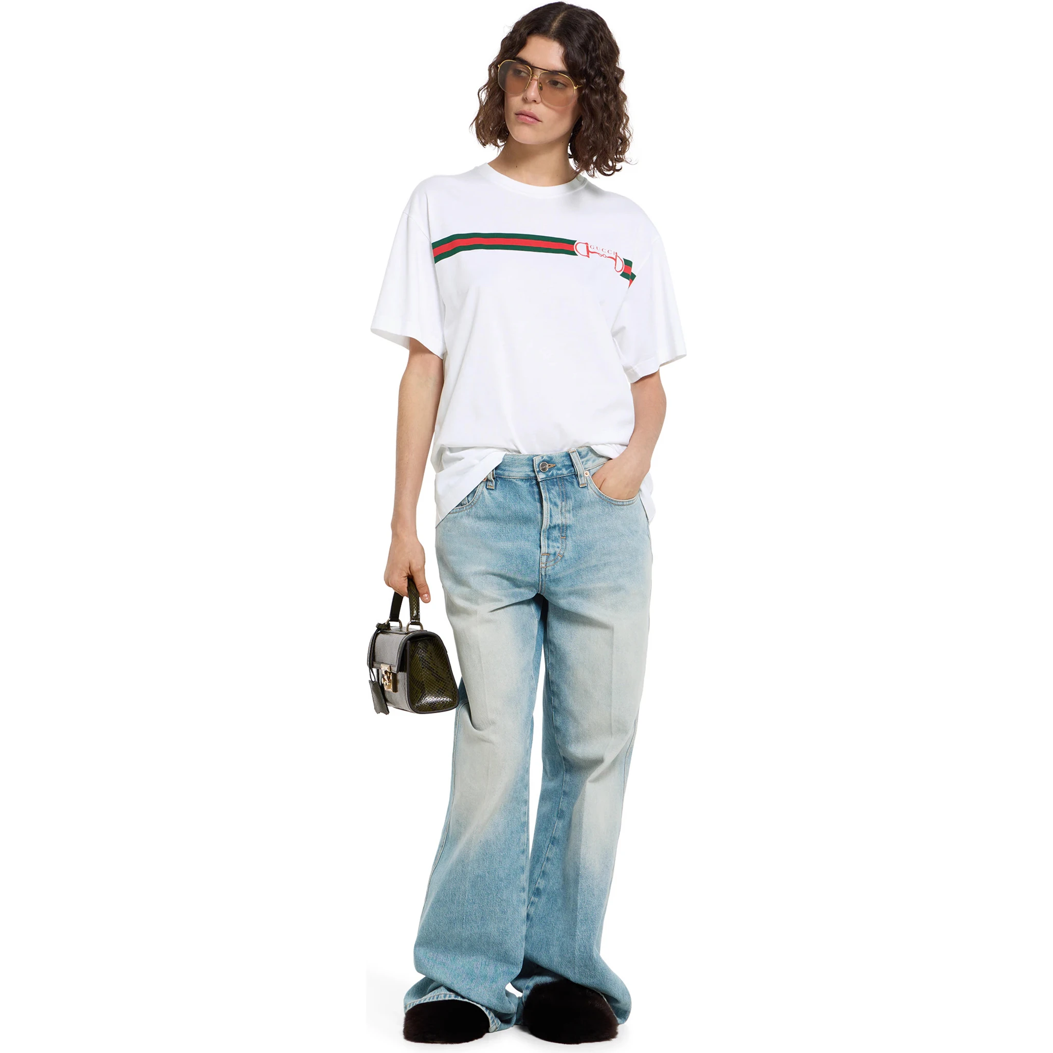 تيشيرتات وبولو بيضاء من غوتشي