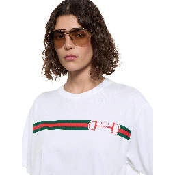 تيشيرتات وبولو بيضاء من غوتشي