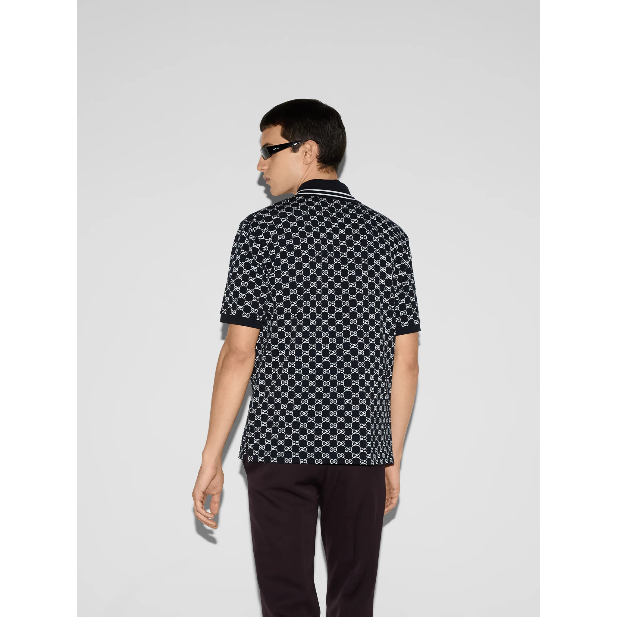 تيشيرتات وبولو من غوتشي باللون الأزرق