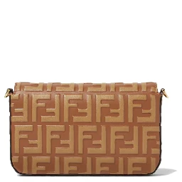 حقائب فندي.. بني