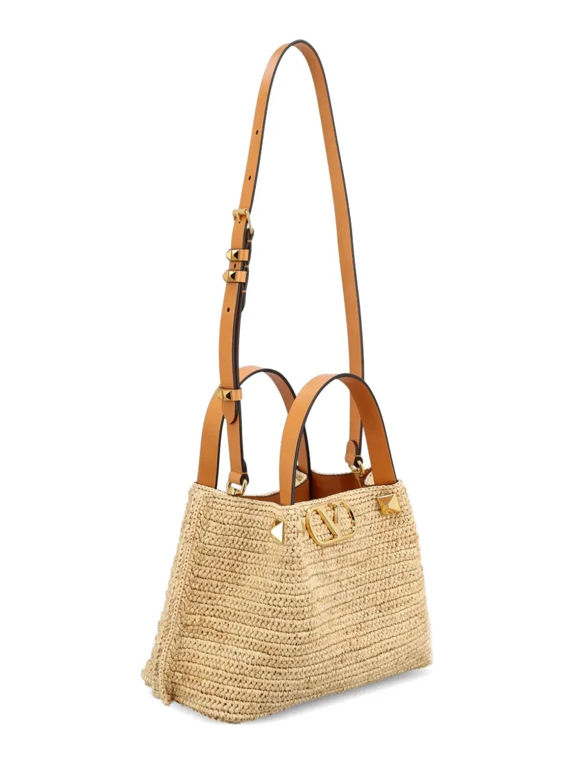 حقائب فالنتينو جارافاني.. بيج