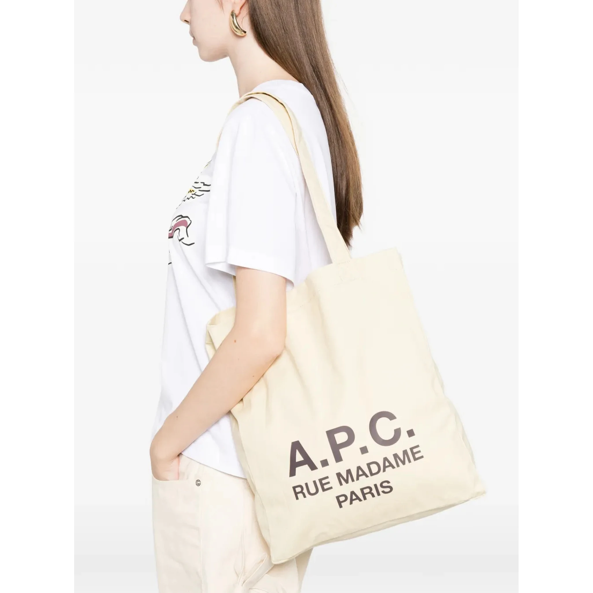 أكياس APC.. صفراء