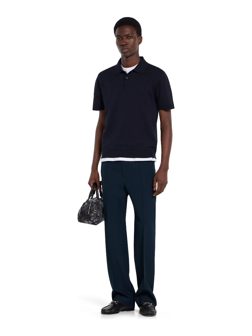 غوتشي ملابس جاهزة... أزرق