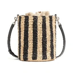 حقائب فالنتينو جارافاني.. بيج