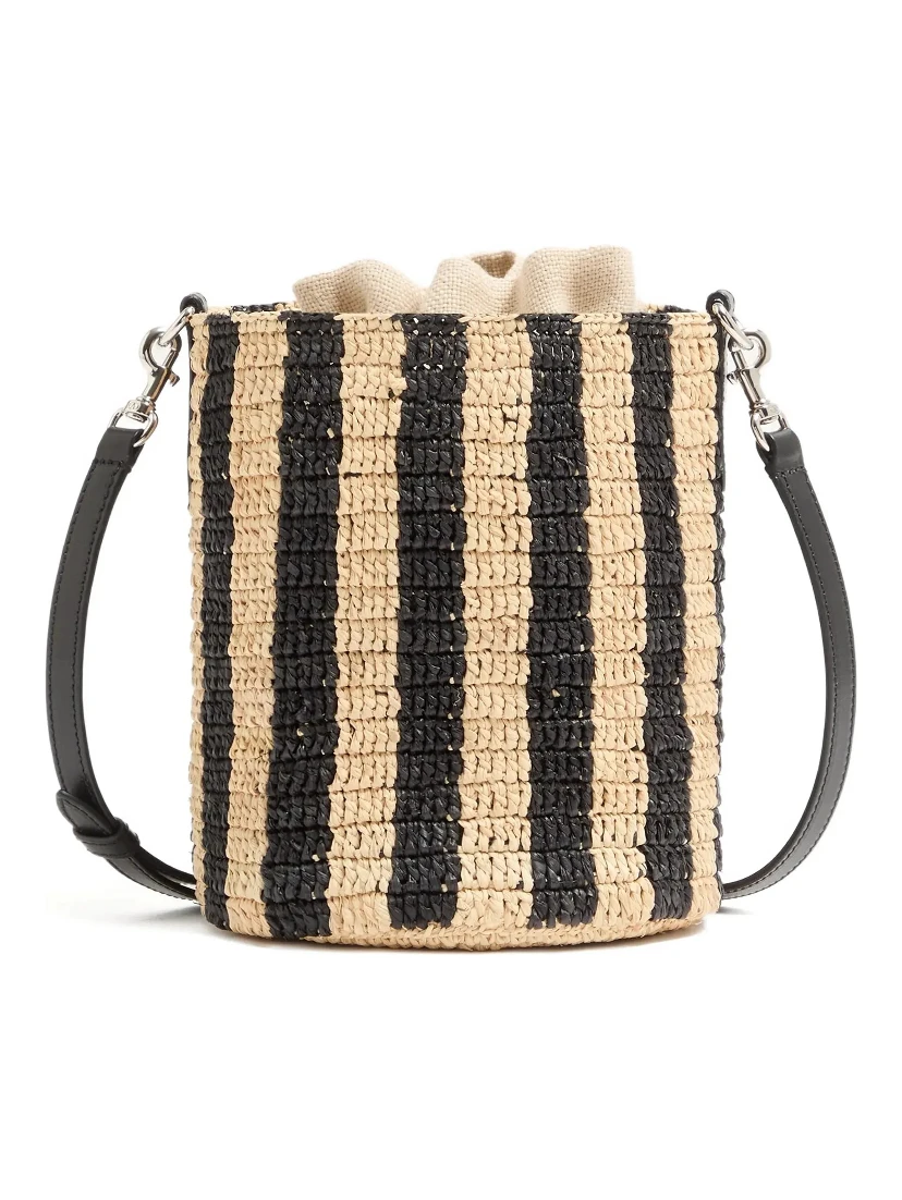 حقائب فالنتينو جارافاني.. بيج