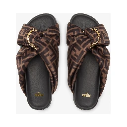 صندل فندي بني