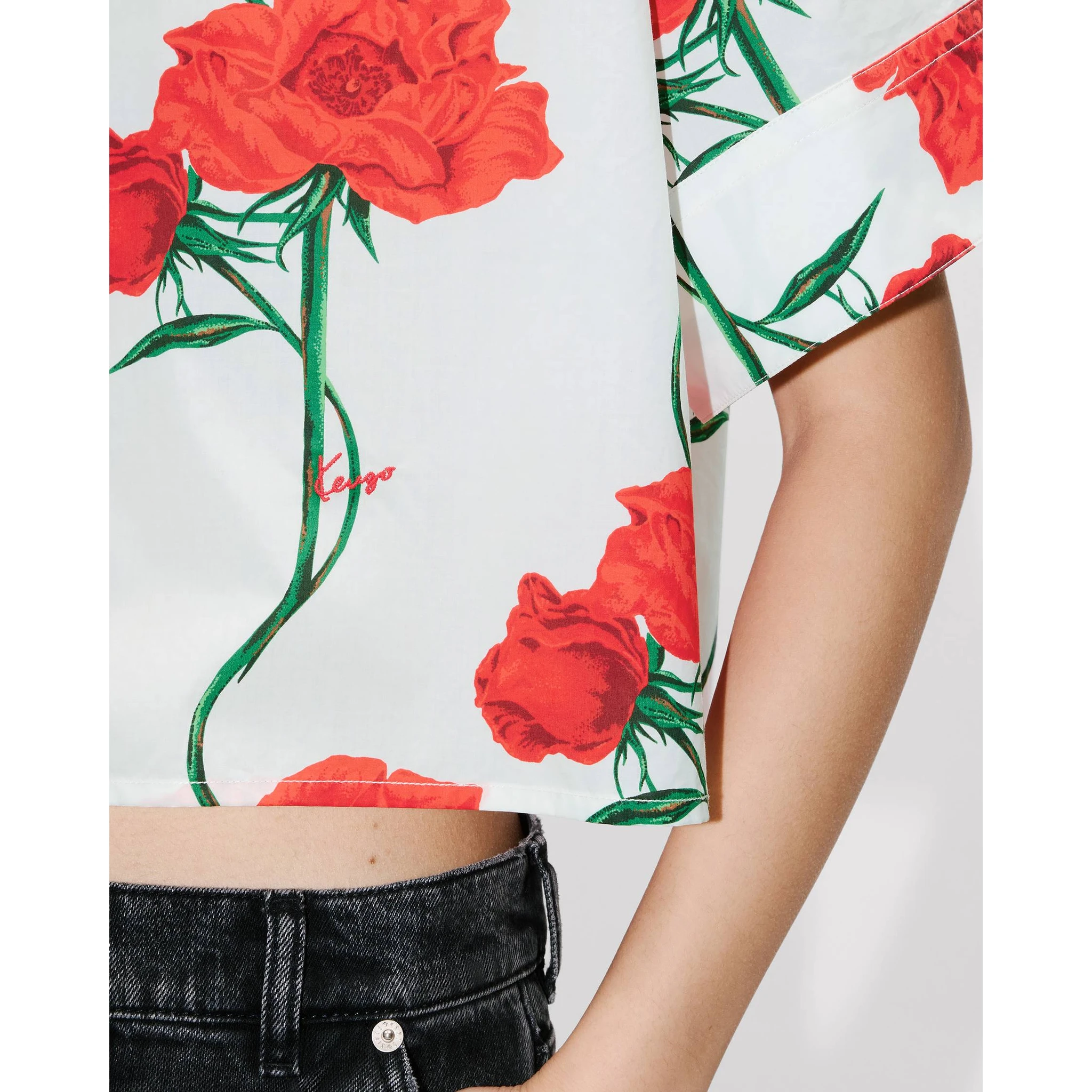 قمصان كنزو بيضاء