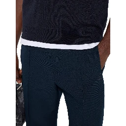 غوتشي ملابس جاهزة... أزرق