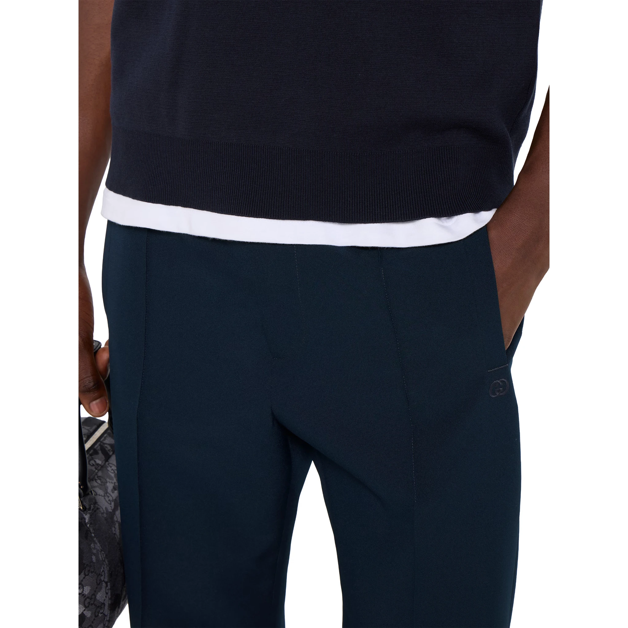 غوتشي ملابس جاهزة... أزرق