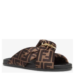 صندل فندي بني