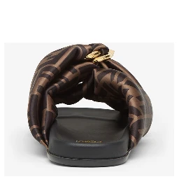 صندل فندي بني