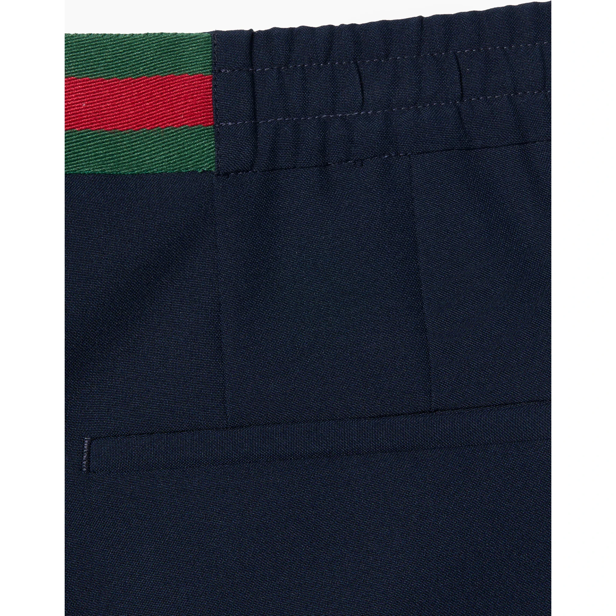 غوتشي ملابس جاهزة... أزرق