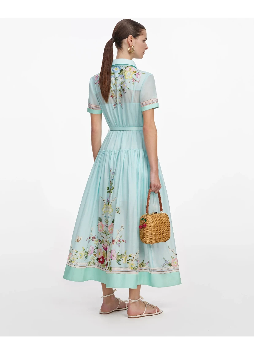 صورة ذاتية، فساتين خضراء