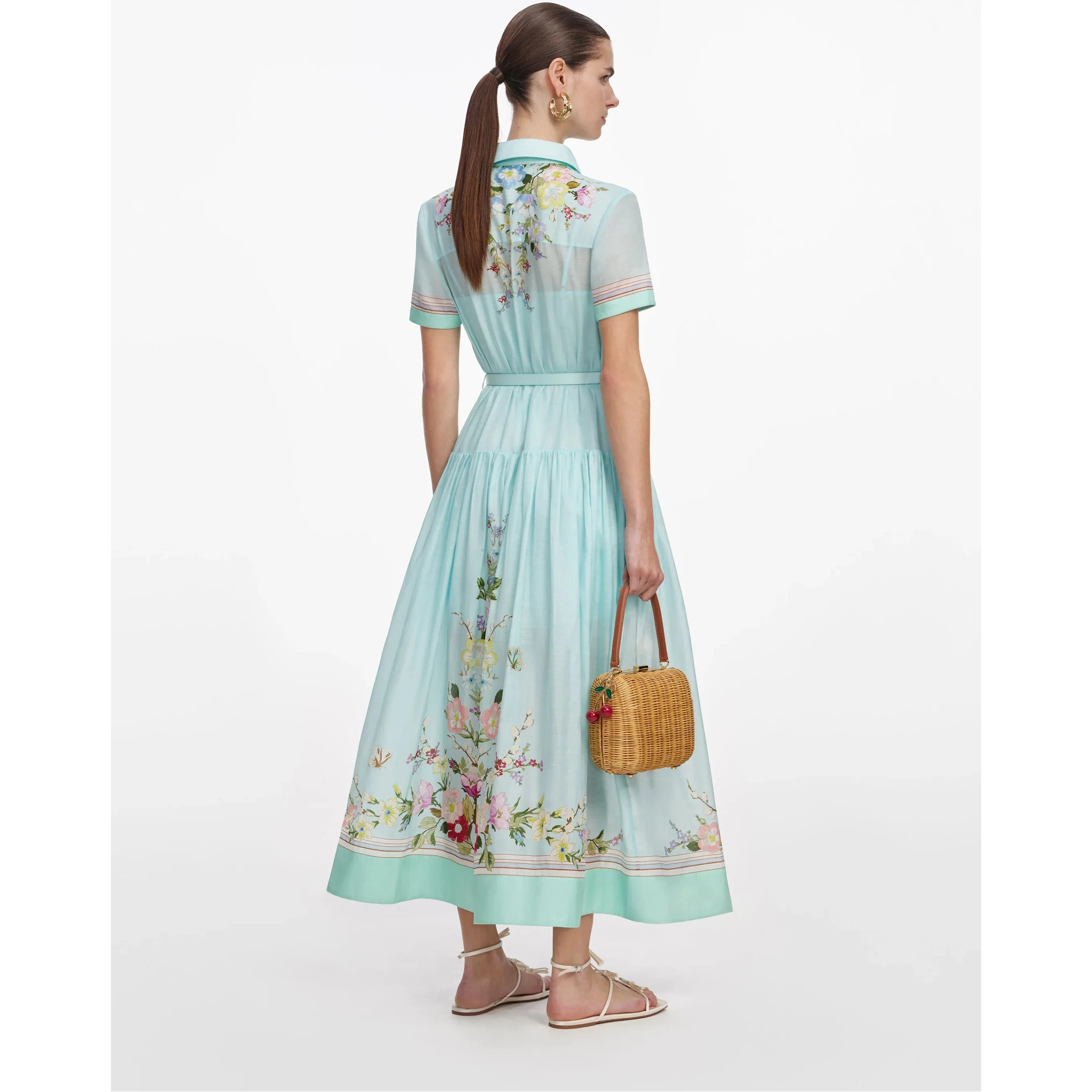 صورة ذاتية، فساتين خضراء