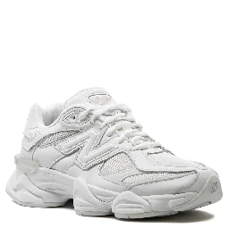 حذاء رياضي نيو بالانس أبيض