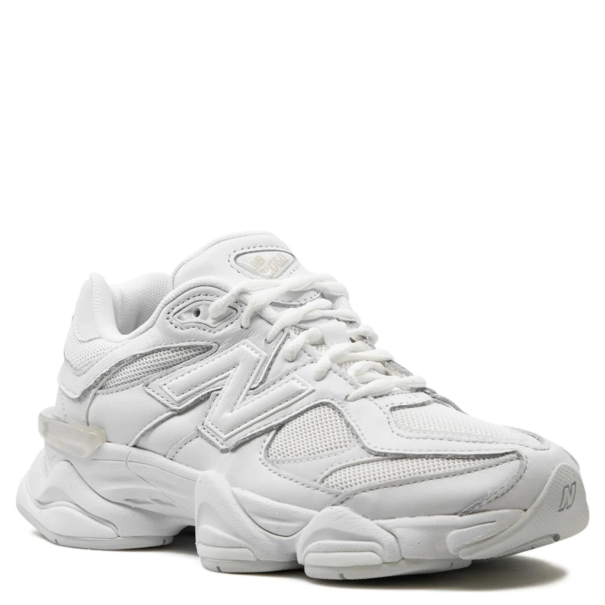 حذاء رياضي نيو بالانس أبيض