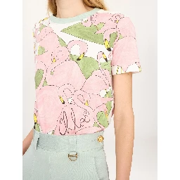 تيشيرتات وبولو من كلوي باللون الأبيض