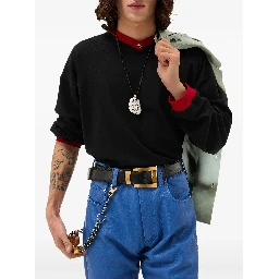 تيشيرتات وبولو من فرزاتشي باللون الأسود