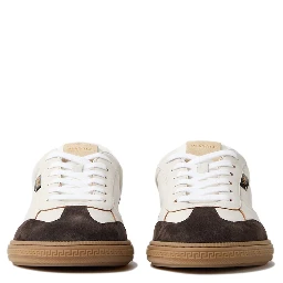 حذاء رياضي أبيض من فرزاتشي