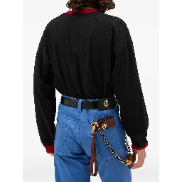 تيشيرتات وبولو من فرزاتشي باللون الأسود