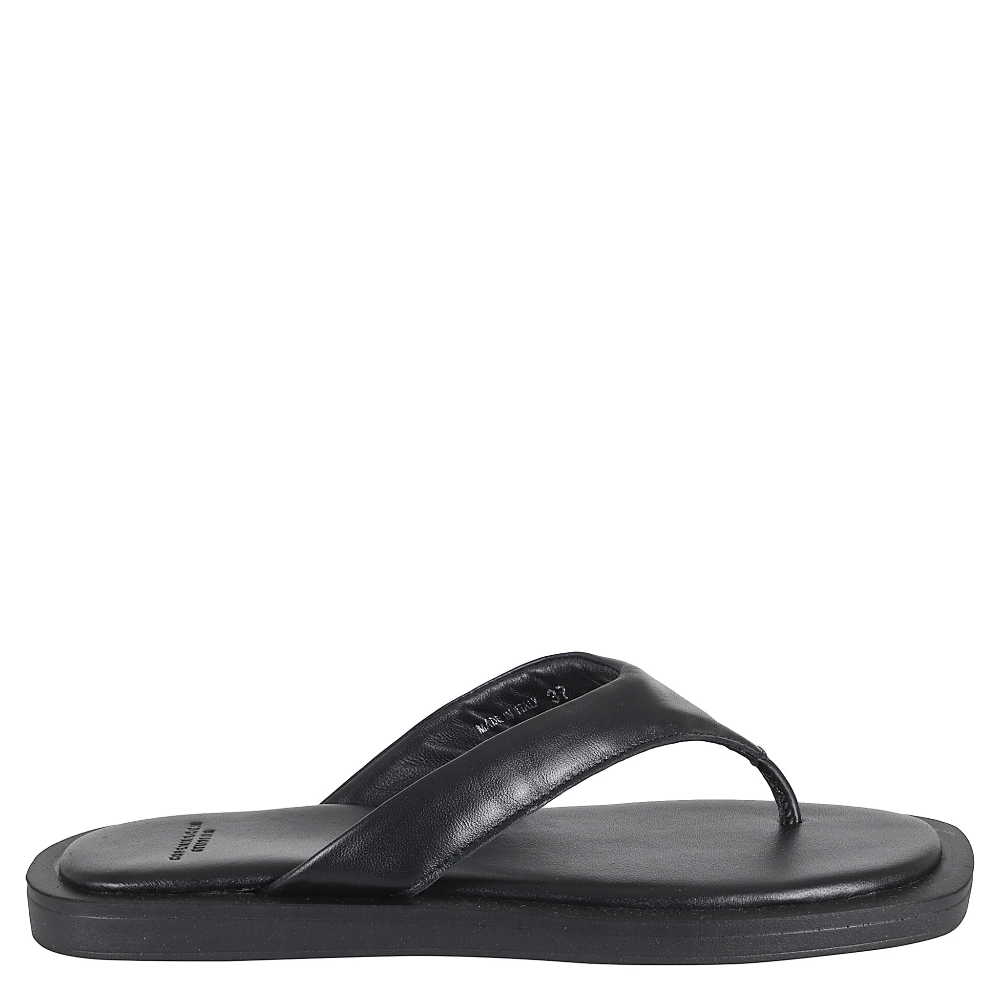 SANDAL