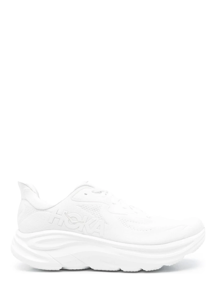 SNEAKER "CLIFTON 10"