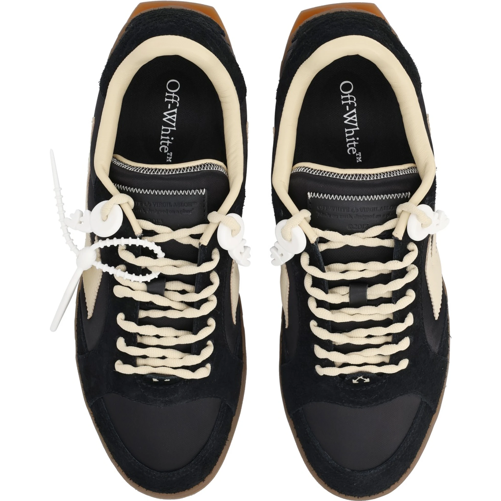 SNEAKER "END OF PLAY"