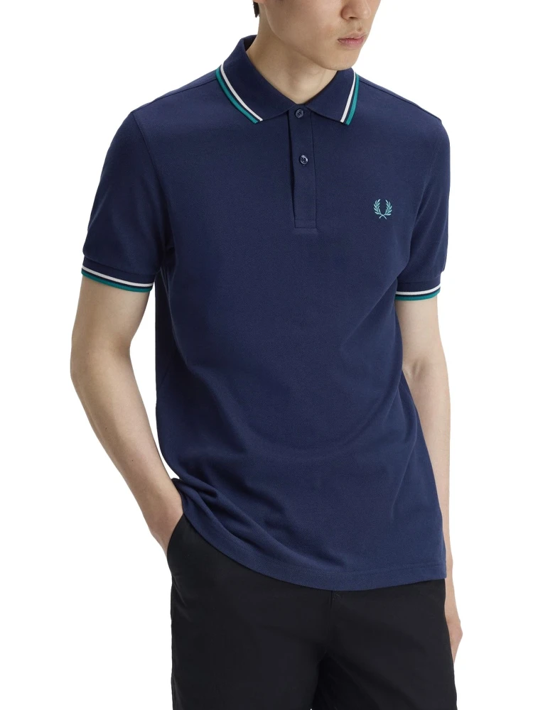 POLO CON LOGO alternative